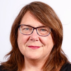 Porträttbild av Eva Olsson, vd-sekreterare på Gavlegårdarna